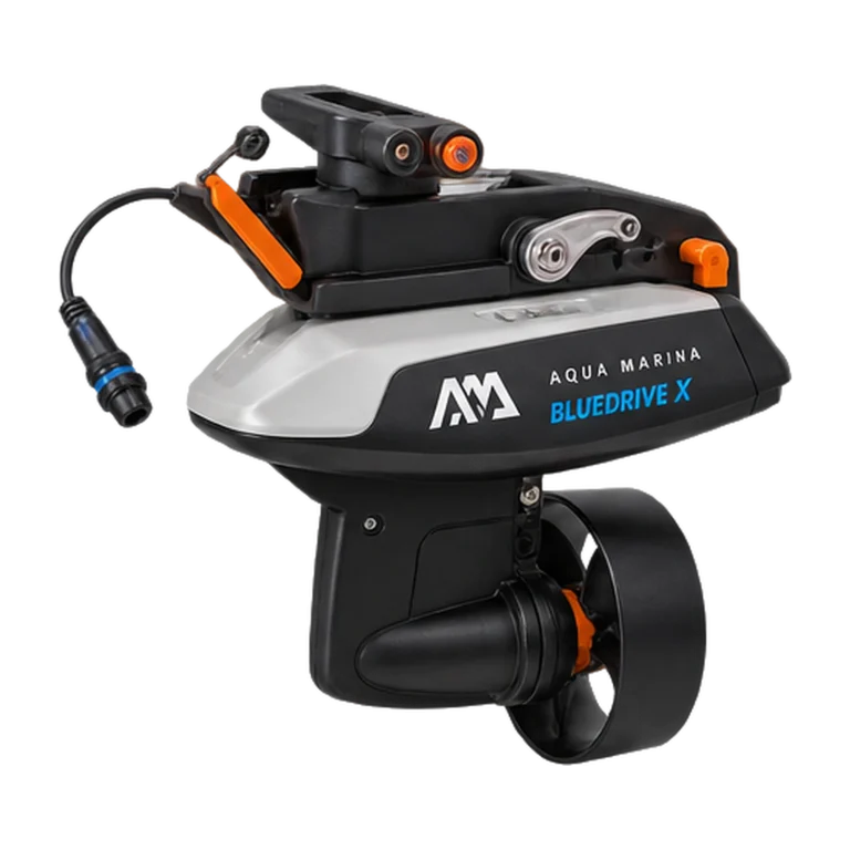 Aqua Marina BlueDrive X elektrischer Antrieb für Kajak und SUP freigestellt dargestellt