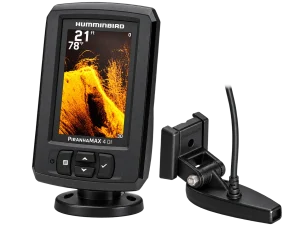 Humminbird PiranhaMAX 4 DI Echolot mit Farbdisplay und XNT 9 DI T Geber freigestellt